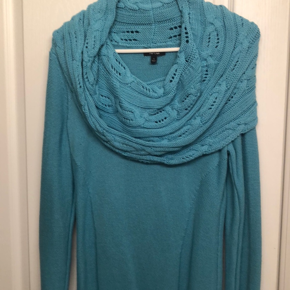 Knit sweater